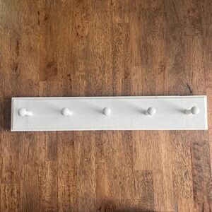White wooden peg rail wall hook rack 5 pegs